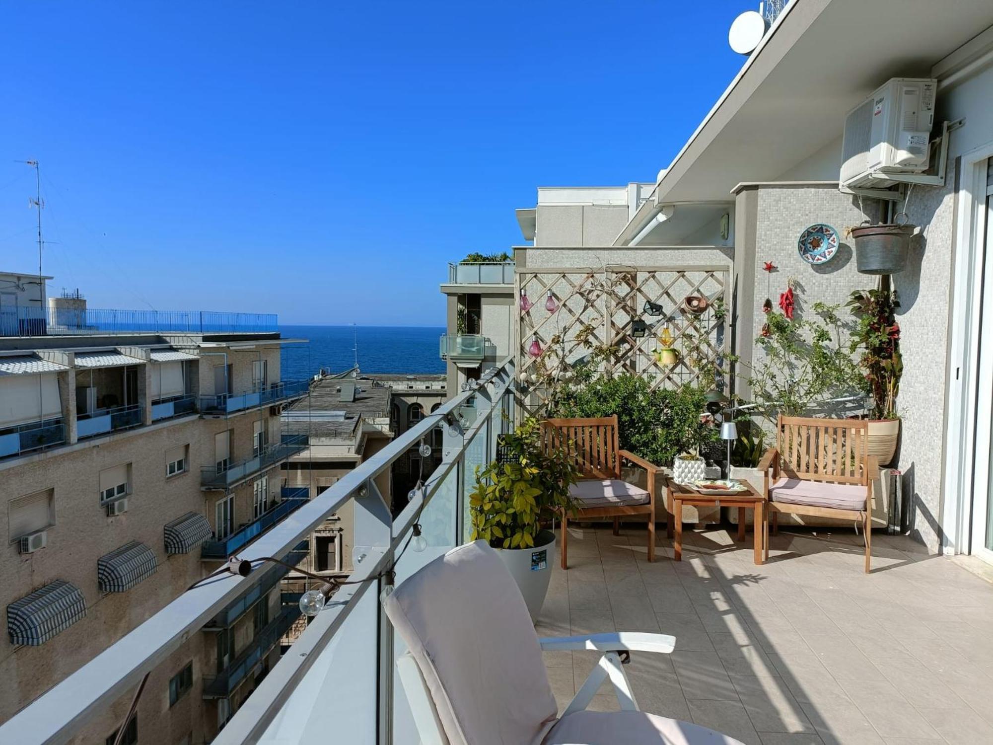 La Dimora Vista Mare Apartment Bari Exterior foto